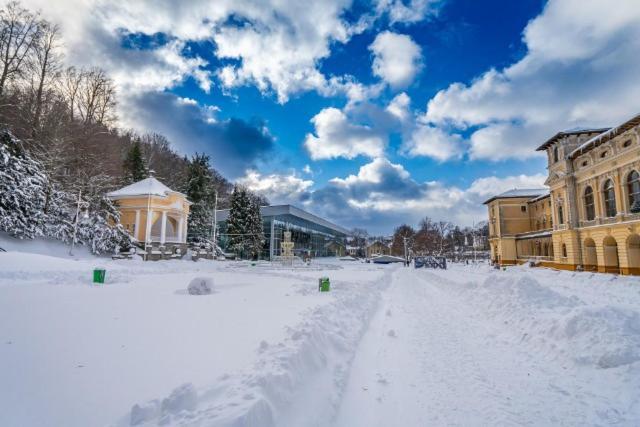 Osrodek Wypoczynkowy Gromada Hotel Krynica Zdroj Exterior photo